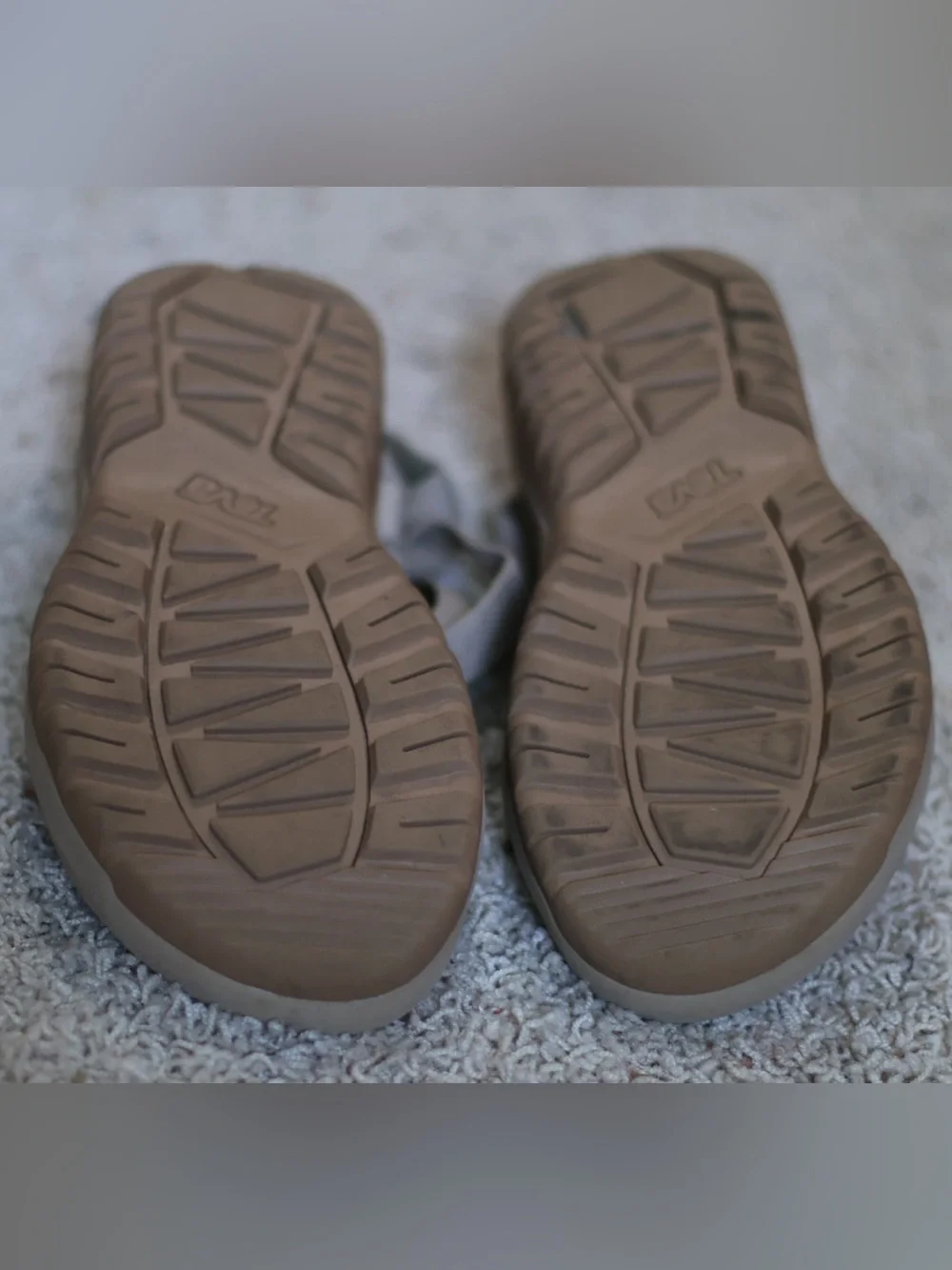 Teva Hurricane XL2 Ampsole Women's Taupe Adjustable Strap Sandals